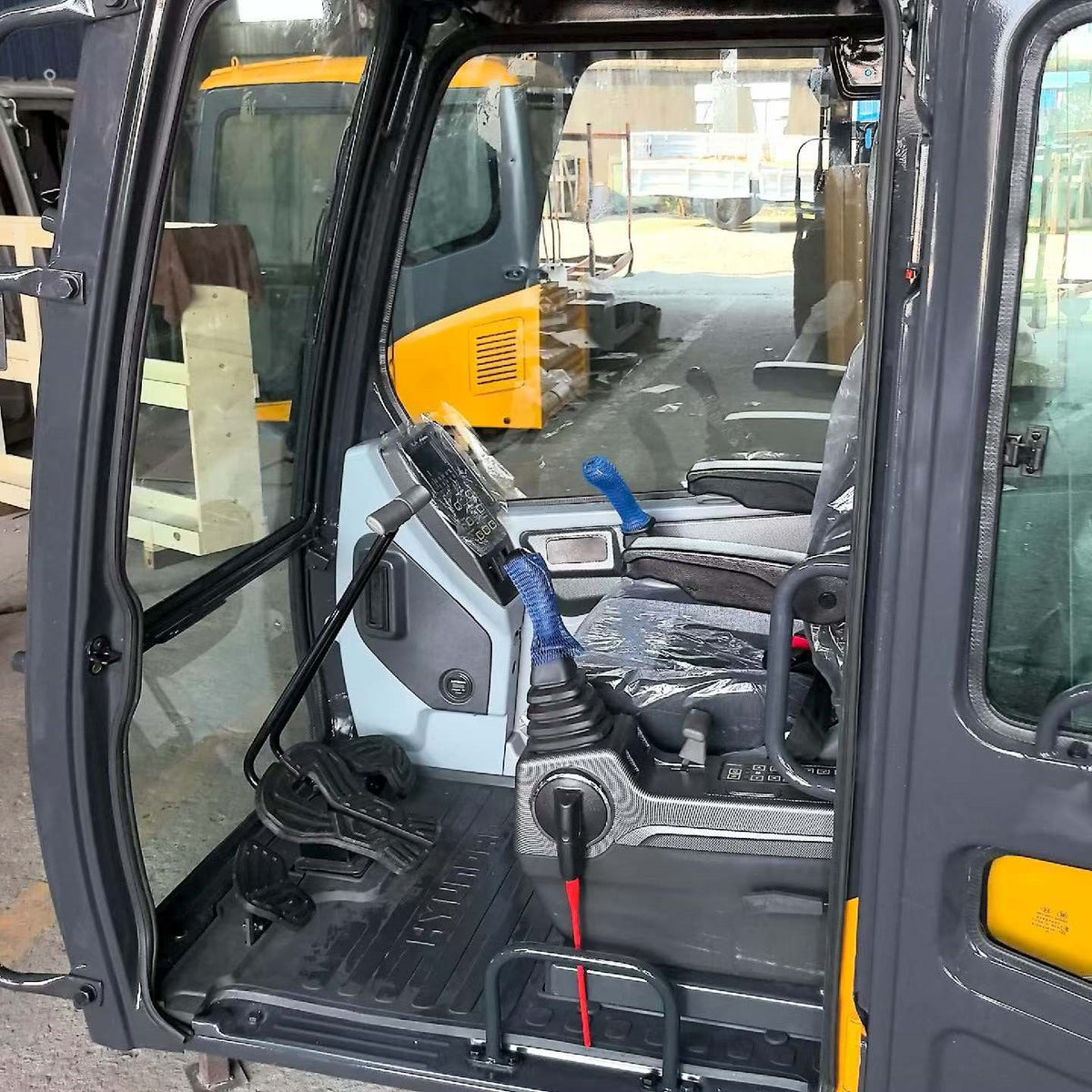 Excavator Operator Cab Assembly, Replacement Cab for Various Excavator Models
